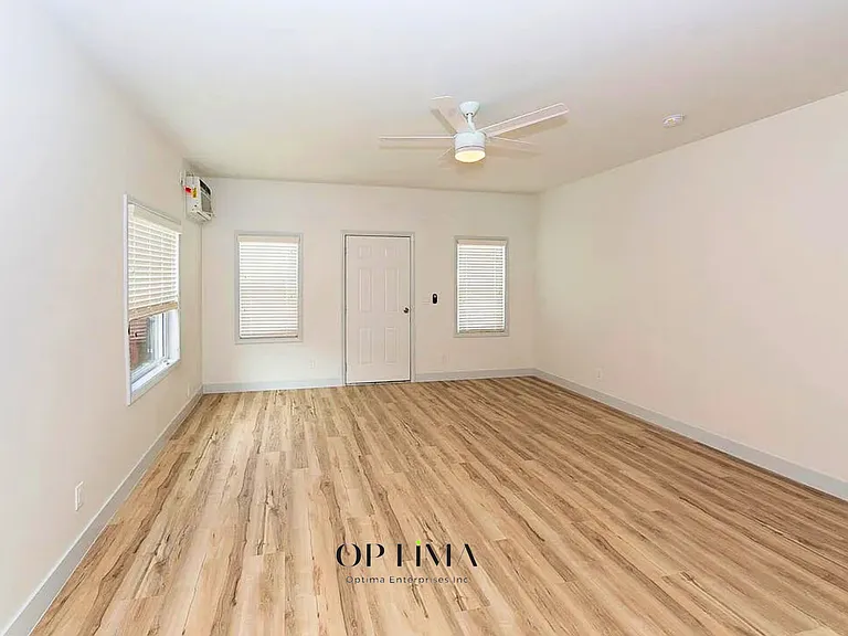 1430 Linden Avenue — Photo 1