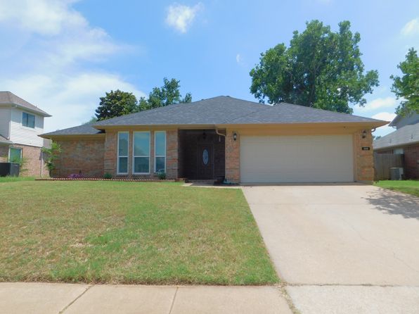 326 Ashley Oak Ln
