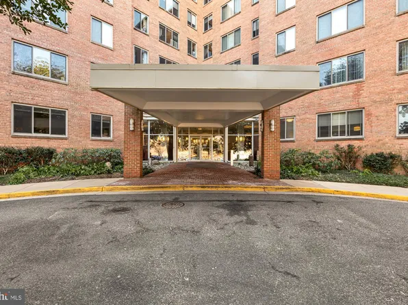 3000 Spout Run Pkwy APT A401, Arlington, VA 22201