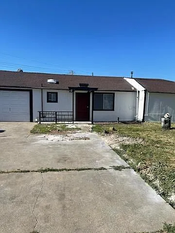 1699 Blossom Ave #B Photo 1 1699 Blossom Ave #B Photo 1