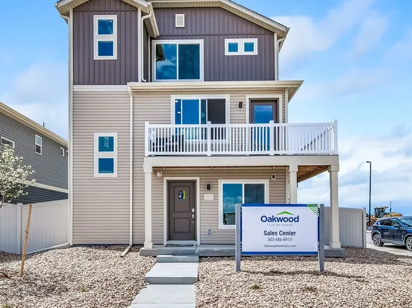 45068 Sunflower Ln, Bennett, CO 80102