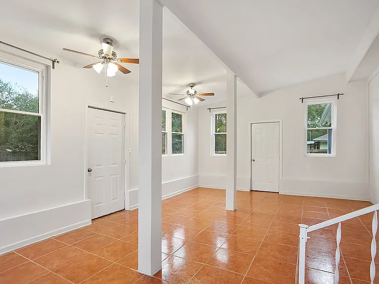 2031 Mesa Dr — Photo 12