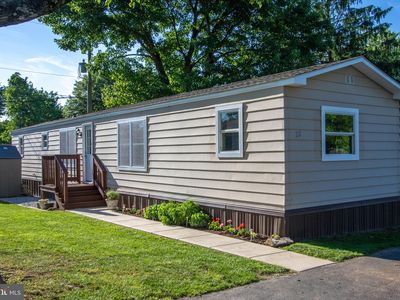22 Patton Dr, Honey Brook, PA, 19344