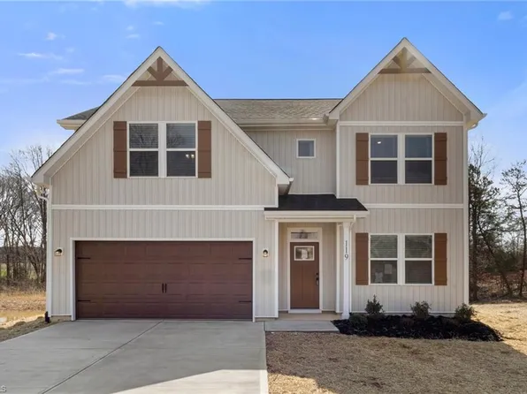 119 Indian Wells Ct, Harmony, NC 28634