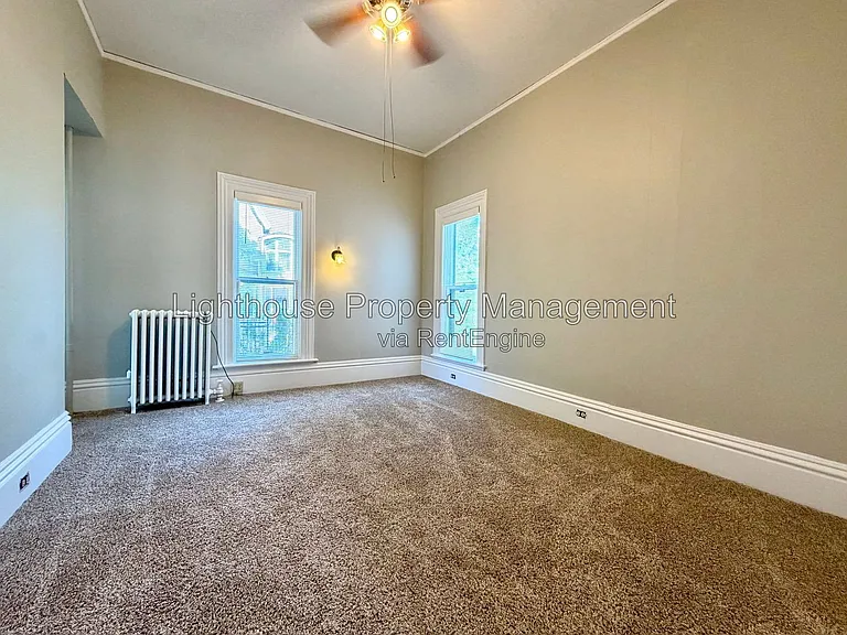 63 Michigan St NE — Photo 5