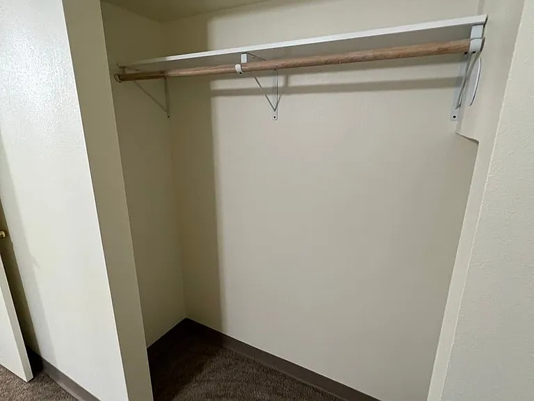 2403 Eureka St — Photo 10
