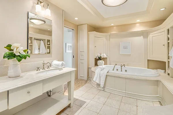 Sold by Compass | media 41