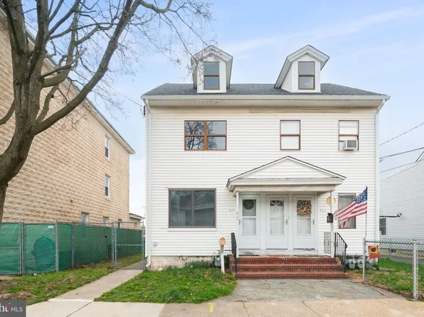 919 Wood St, Bristol, PA 19007