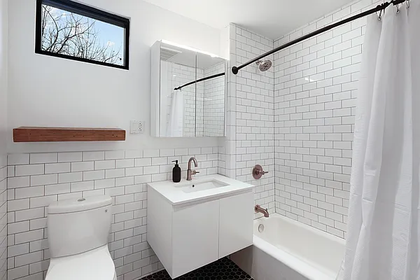 Rented by June | media 11