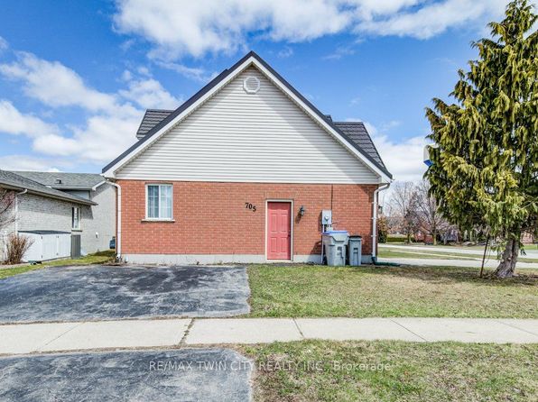 705 Lavery St, North Perth, ON N4W 3T4