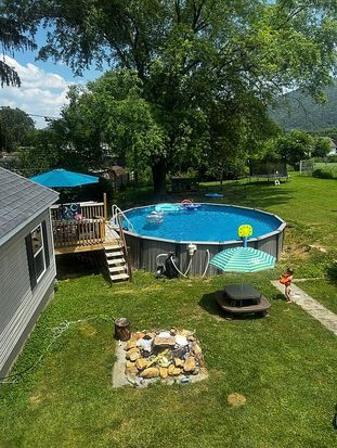 14700 Oakwood St, Cresaptown, MD 21502