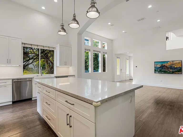 5744 Celedon Crk — Photo 12