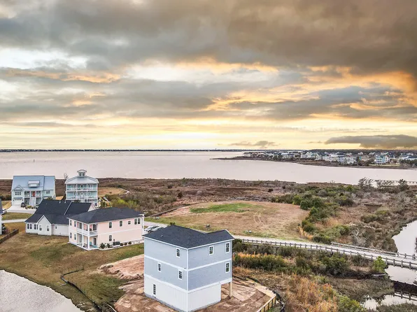 613 Fishermans Point #82, Newport, NC 28570