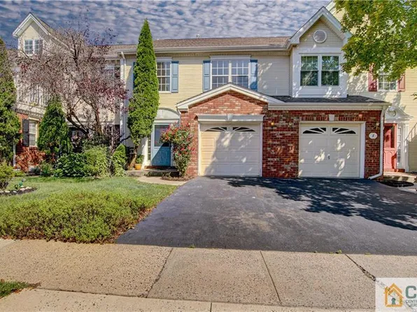 10 Cameo Ct #344, Franklin Park, NJ 08823