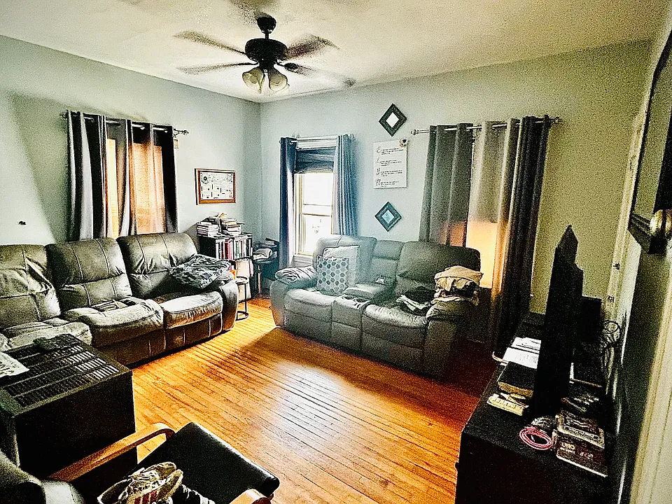 211 Vernon St #1