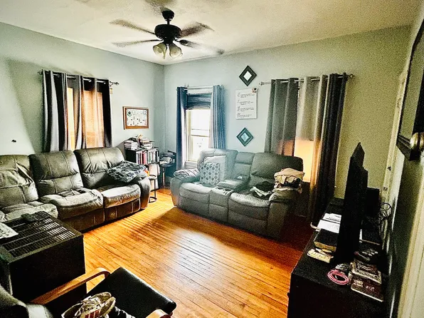 211 Vernon St, Worcester, MA