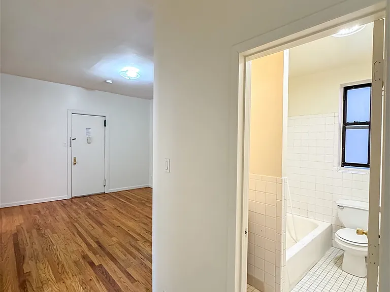 30-30 30th St #2A — Photo 14