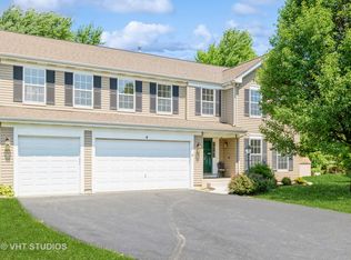 4 Joyce Ct, Algonquin, IL 60102