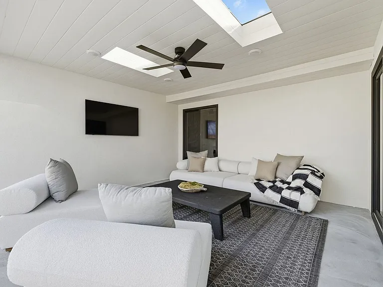 6655 Lederer Ave — Photo 30