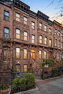 Sold by Sotheby's International Realty | media 2