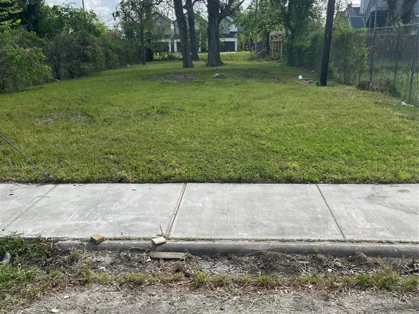 1711 Granger St, Houston, TX 77020