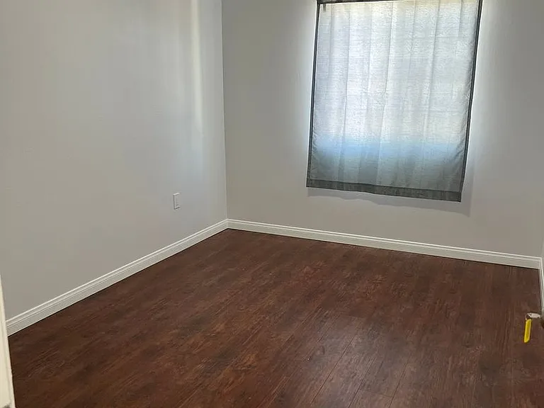 1454 N Gaviota Ave — Photo 7
