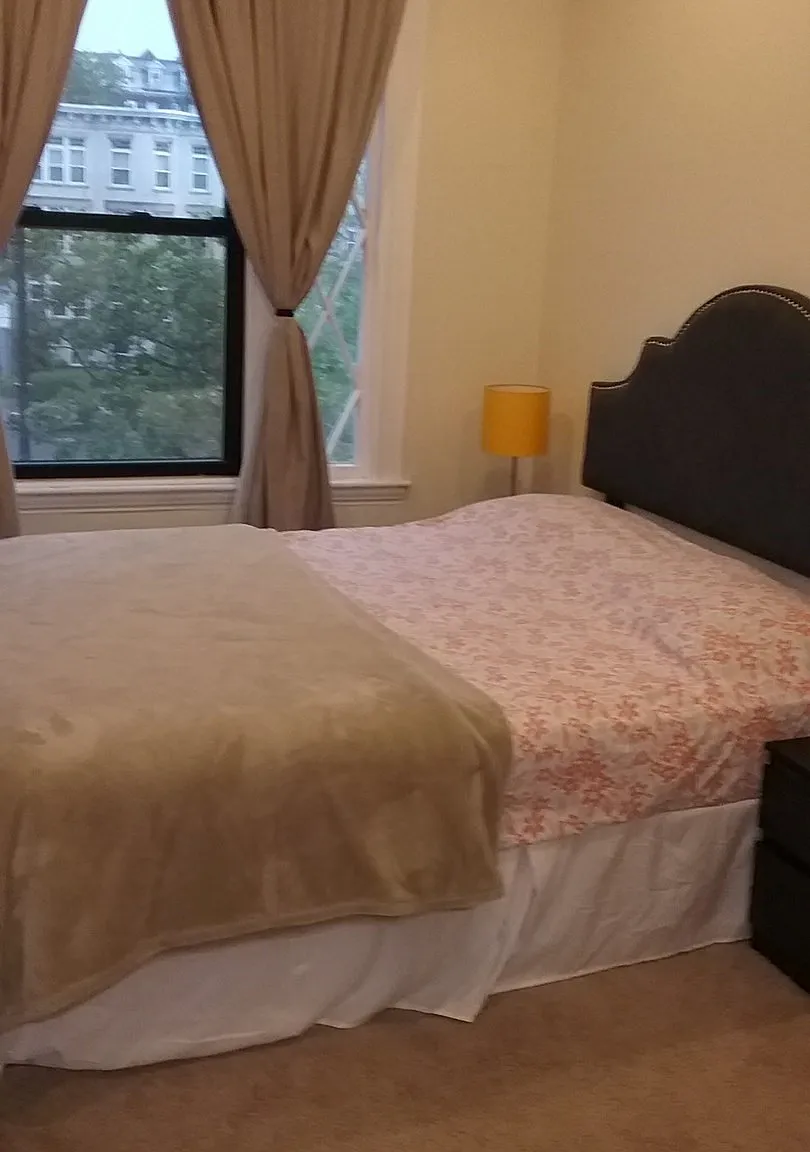 2 bed, 1.0 bath, 900 sqft, $3,300 — Photo 3
