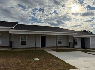 215 Charleston Dr, Enterprise, AL 36330