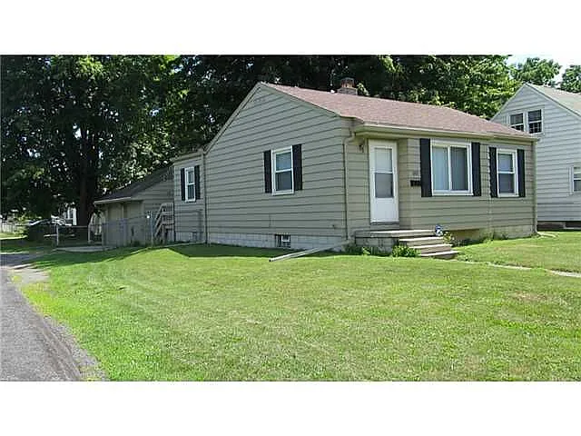 1301 Stanwix Dr photo 1