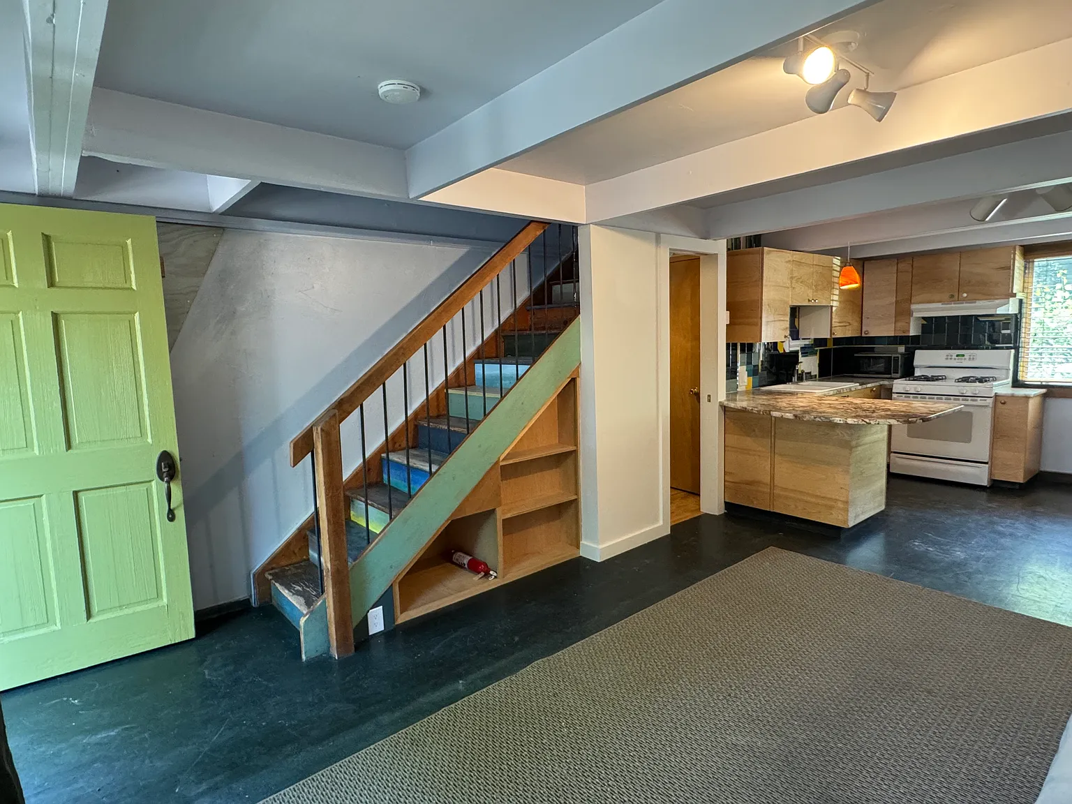 2 bed, 1.5 bath, 900 sqft, $2,990 — Photo 3