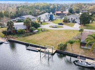 3827 N Timucua Point, Crystal River, FL 34428