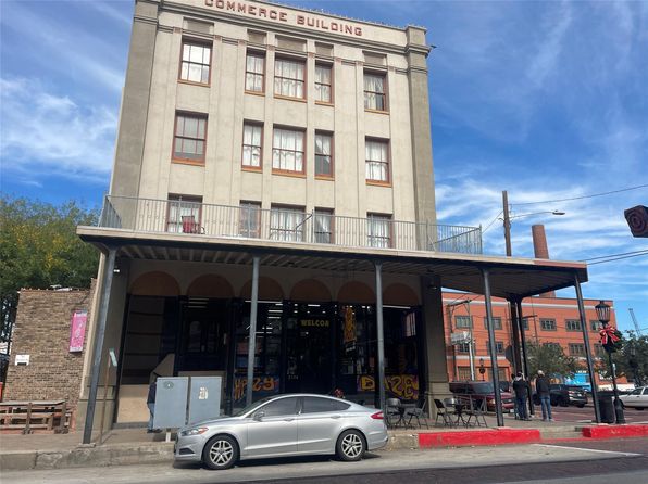 2104 Strand St APT 2C