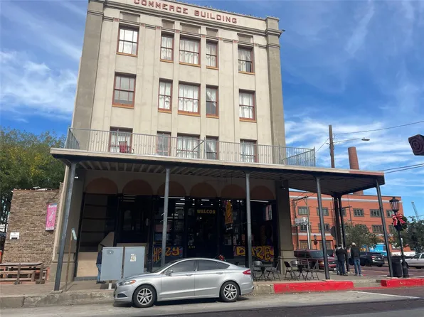 2104 Strand St #4S, Galveston, TX 77550