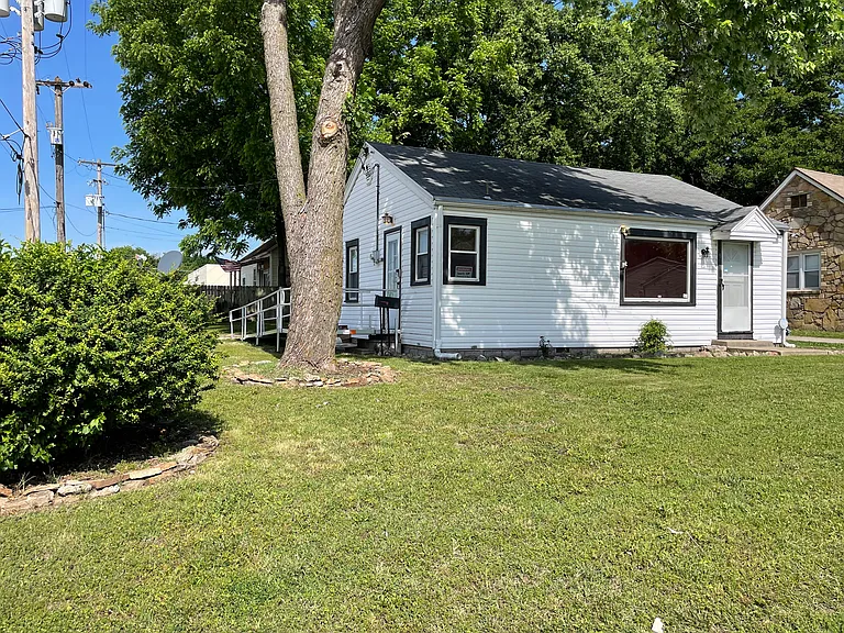 803 N Concord Ave — Photo 14