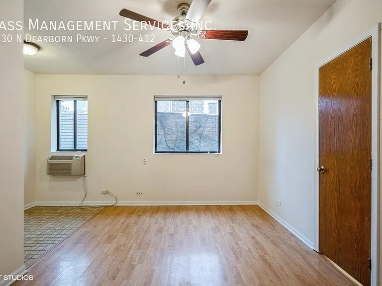 1430 N Dearborn Pkwy — Photo 25