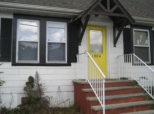 1984 Oak Tree Rd, Edison, NJ 08820