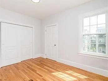 34 King St #3 — Photo 6