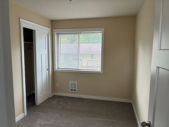 5th image of 1235 E Fairhaven Ave
