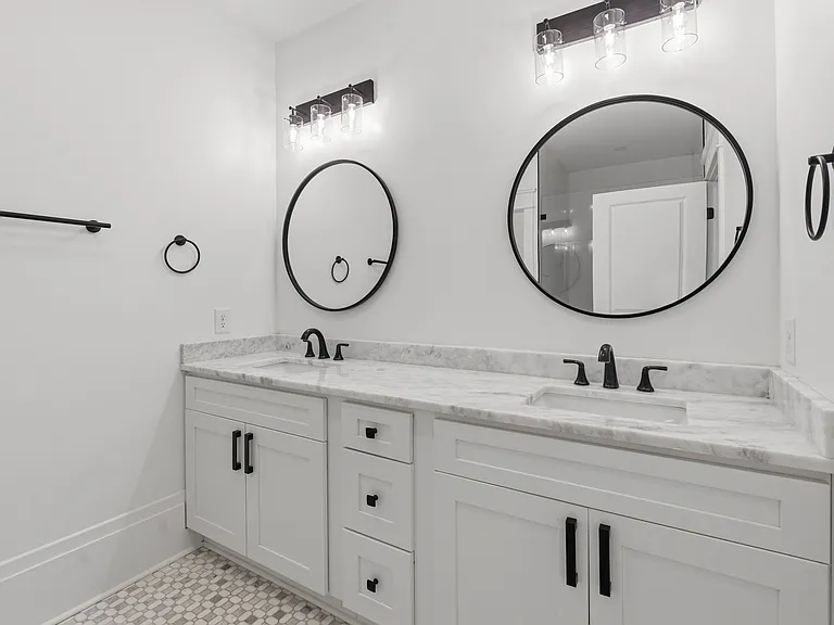 610 Russell St — Photo 21