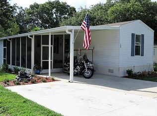 158 Landing Dr, Leesburg, FL 34748