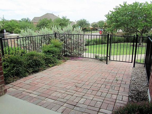 3rd image of 575 S Virginia Hills Dr Unit 101