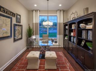 13 Enclave Dr #7, Trumbull, CT 06611