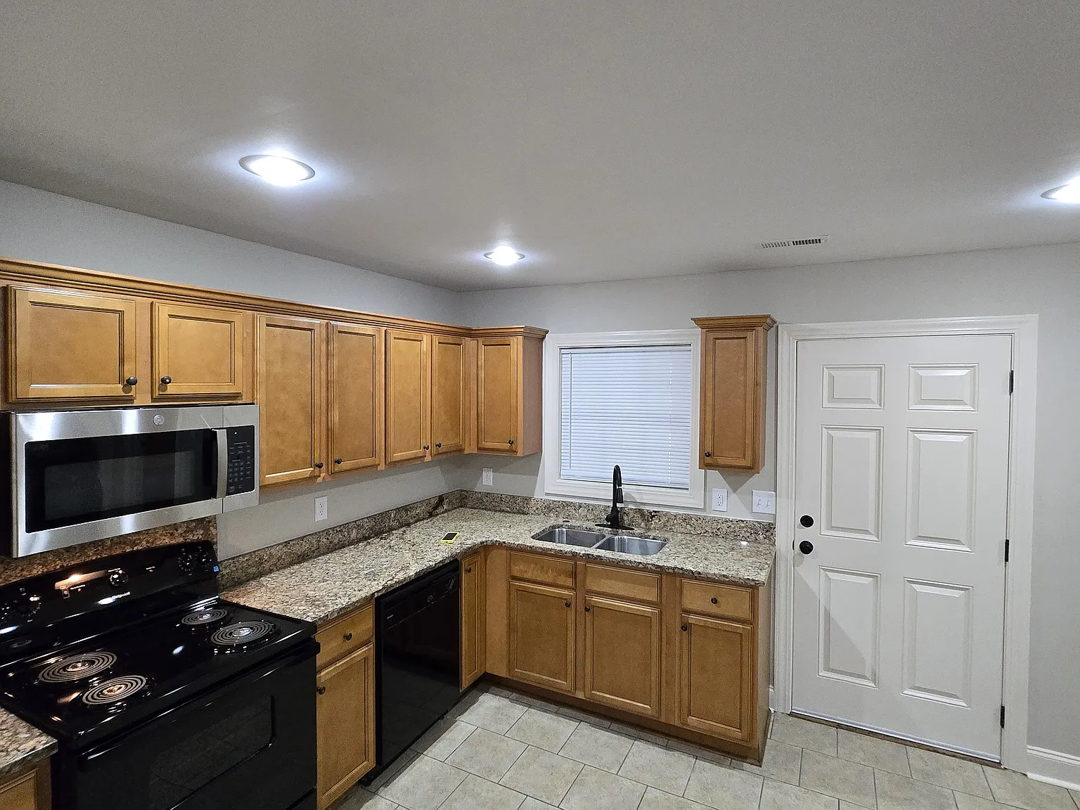1420 Allies Ct — Photo 4