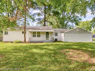 6101 E Pierson Rd, Flint, MI 48506