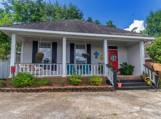 6 Lafayette Dr, Hattiesburg, MS 39402