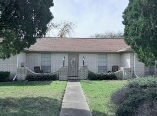 21 N Avenue D, Freeport, TX 77541