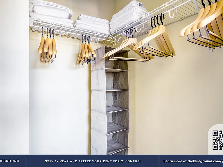 Walk-in Closet