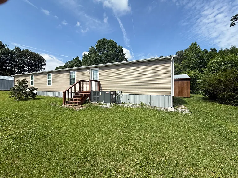 1041 Ross Ln #A — Photo 4