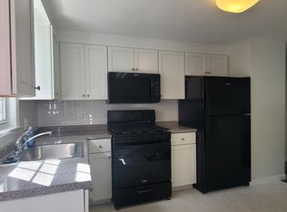 20 Cobb Dr, Rockland, MA 02370