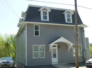 293 E Main St, Adamstown, PA 19501